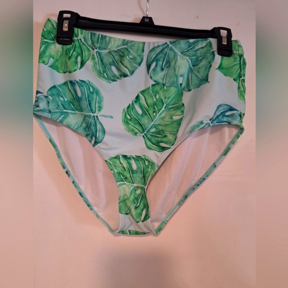 Cute Janela Bay Green Palm Leaf High Waisted Swimsuit Bottoms